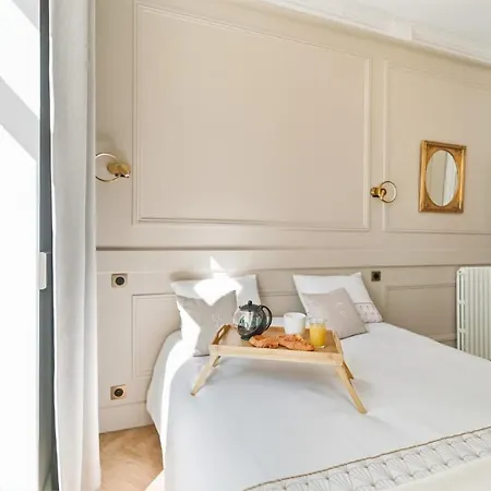 Les Ambassadeurs T2 4 Couchages, Ascenseur, Balcon * Vichy