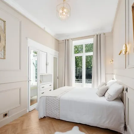 Les Ambassadeurs T2 4 Couchages, Ascenseur, Balcon Appartamento