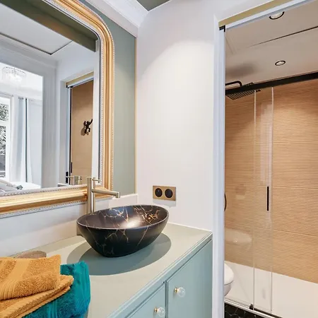 Les Ambassadeurs T2 4 Couchages, Ascenseur, Balcon Appartamento *